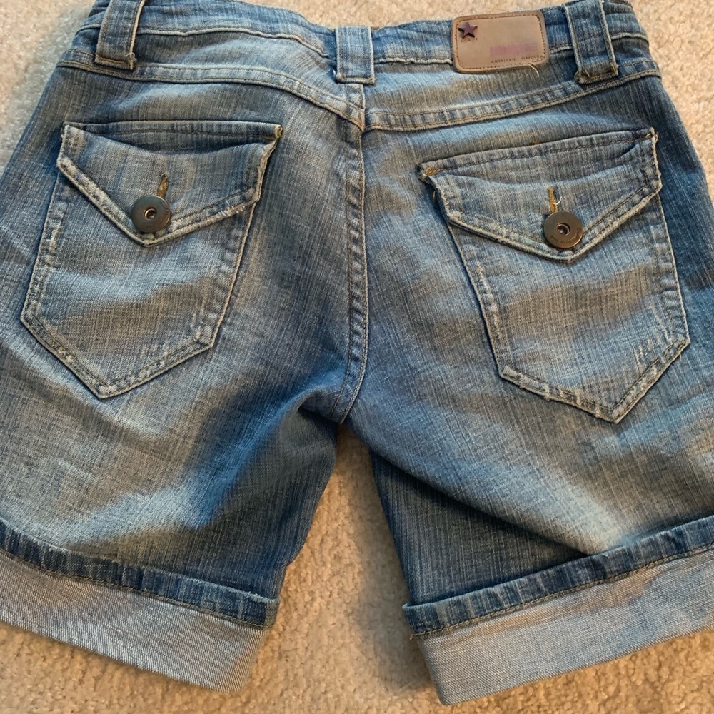 Shorts - Picture 4 of 4